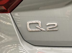 アウディQ2レビュー(小さいけどSUV感がある走り?)
